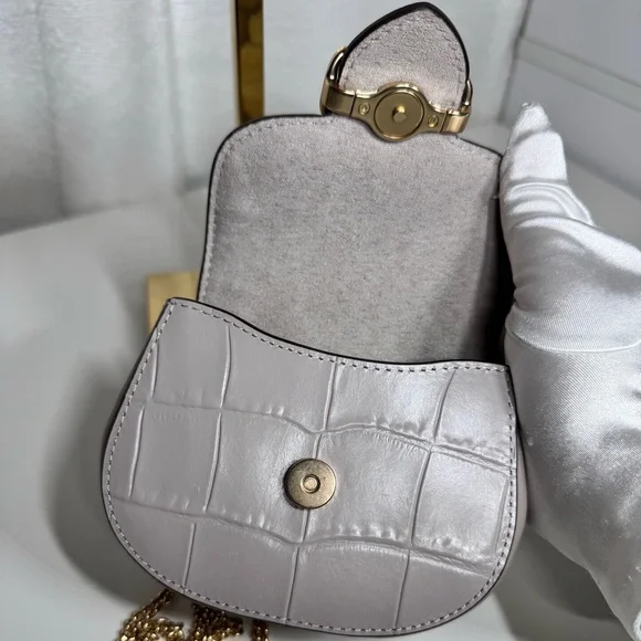 ❣️SOLD - Coach Morgan Card Case On A Chain - Picture 10 of 15